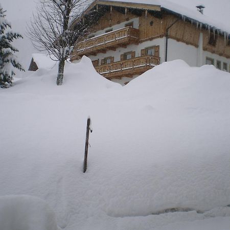 Haus Amann Lägenhet Berwang Exteriör bild