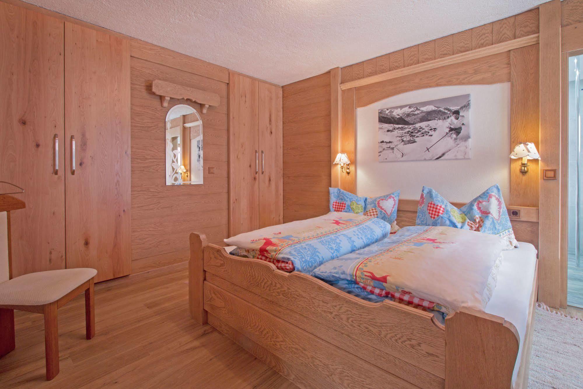 Haus Amann Lägenhet Berwang Exteriör bild